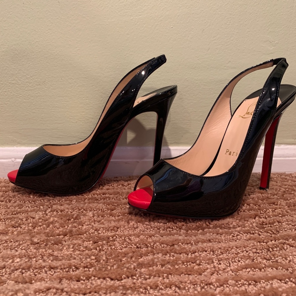 Christian Louboutin NoPrive blackpatent sling 36.5
